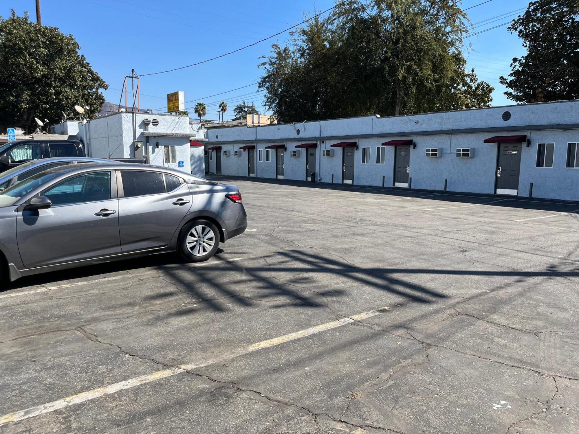 Griffith Park Motel, In Los Angeles Hollywood Area Глендейл Экстерьер фото